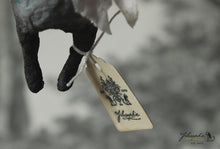 Laden Sie das Bild in den Galerie-Viewer, Spun Cotton Ornament Songbird Sailor