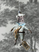 Laden Sie das Bild in den Galerie-Viewer, Spun Cotton Ornament Buffalo