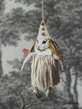 Laden Sie das Bild in den Galerie-Viewer, Spun Cotton Ornament White Rabbit Girl with Partyhat