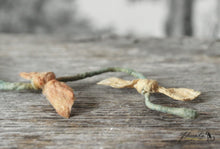 Laden Sie das Bild in den Galerie-Viewer, Spun Cotton Ornament Kite &quot;Spring&quot;