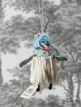 Laden Sie das Bild in den Galerie-Viewer, Spun Cotton Ornament Songbird Granny with Red Pompom