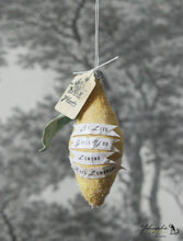 Laden Sie das Bild in den Galerie-Viewer, Spun Cotton Ornament Lemon with Quote