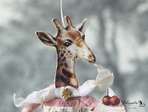 Spun Cotton Ornament Giraffe "Cake"