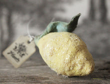 Laden Sie das Bild in den Galerie-Viewer, Spun Cotton Ornament Lemon with Quote