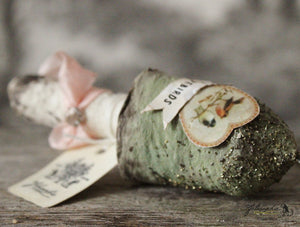 Spun Cotton Ornament Green Mushroom "Lovebirds"