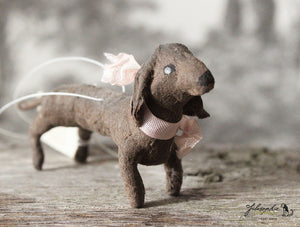 Spun Cotton Ornament Dachshund "True Love"