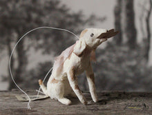 Laden Sie das Bild in den Galerie-Viewer, Spun Cotton Sitting Dog with Love Letter