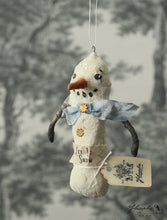 Laden Sie das Bild in den Galerie-Viewer, Spun Cotton Winter Ornament Snowman &quot;Snow&quot;
